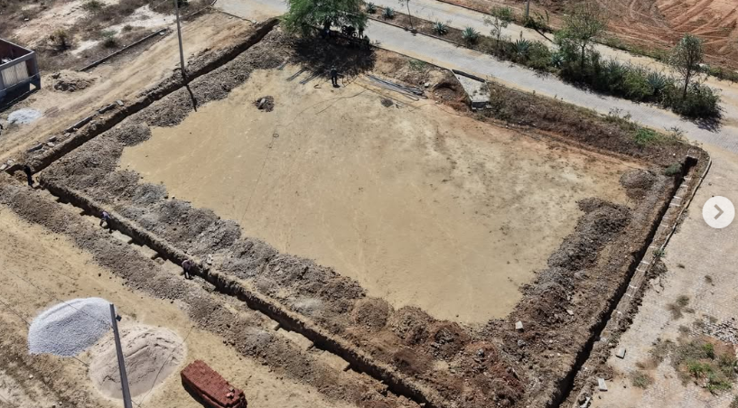 ​Um sonho que começa a ganhar forma. A construção da quadra coberta da Escola Manoel de Farias Souza (Mandú Farias)